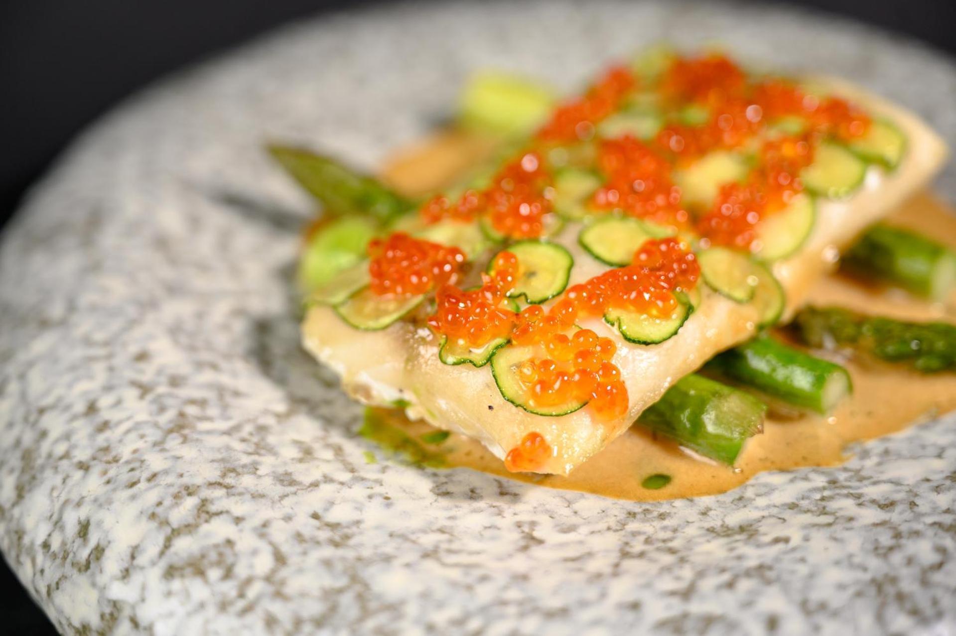 ホテル プルマン リガ オールド タウン エクステリア 写真 A dish from the restaurant