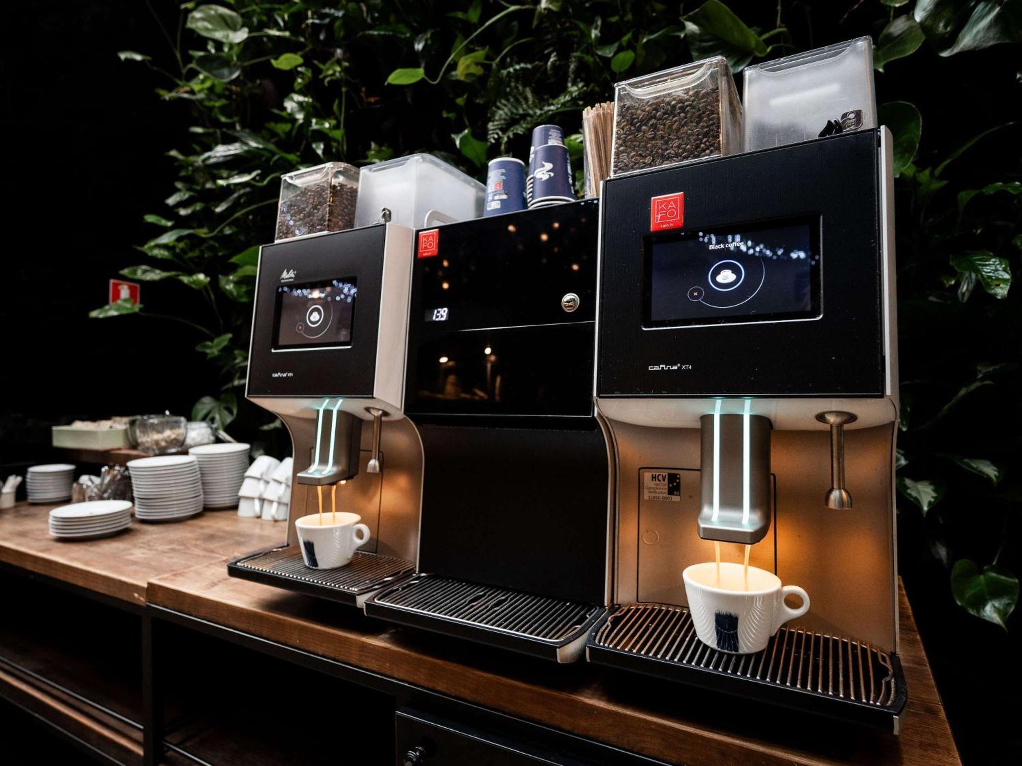 ホテル プルマン リガ オールド タウン エクステリア 写真 A coffee machine